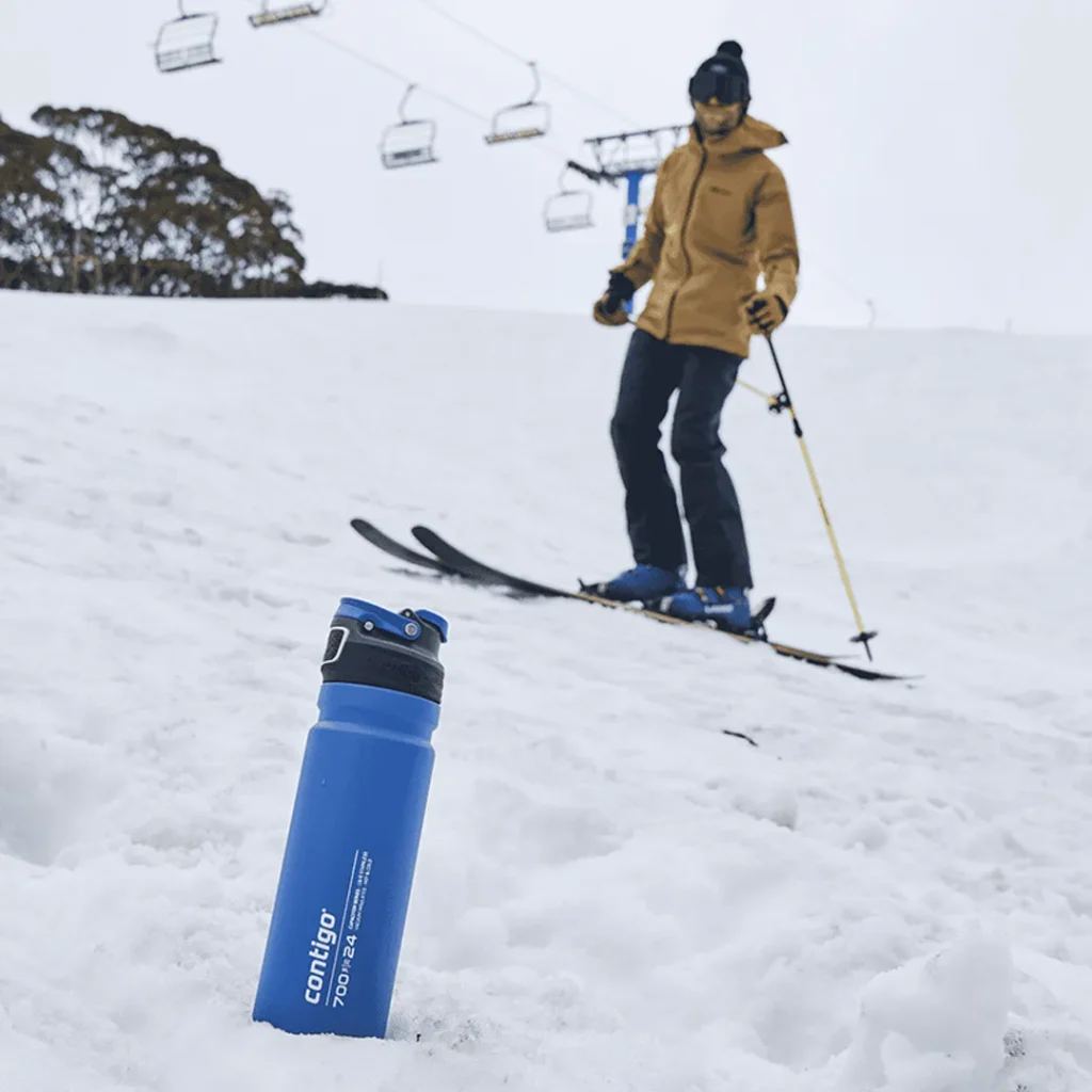 2155964_free-flow-ss-blue_-lifestyle-ski_optimized