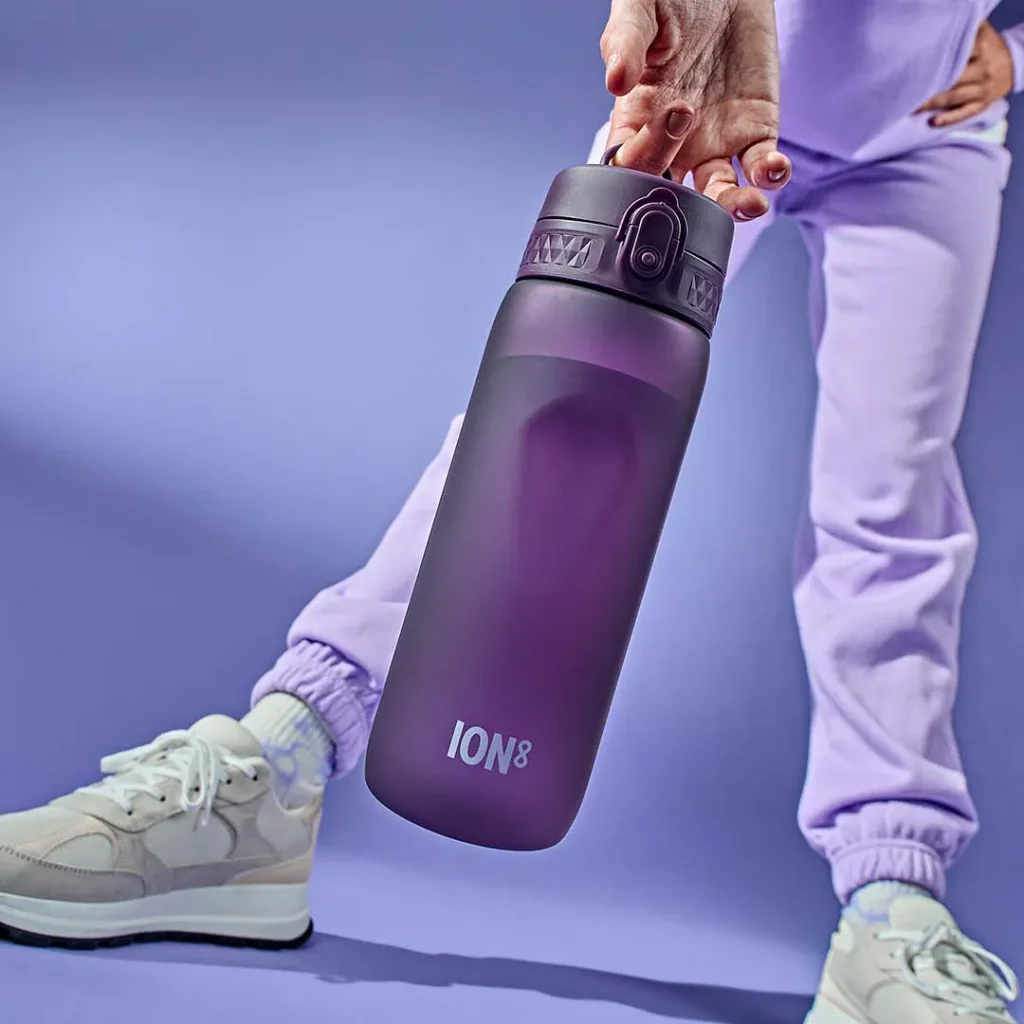 ion8_BlackberrySport003_Social_2x3_Pinterest